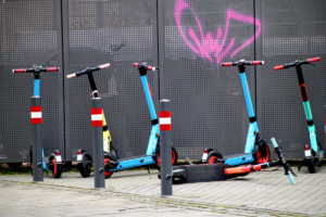 Coverbild "Fahrrad ,E-Bike, E-Scooter"